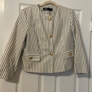 NEW Zara Size Large Women’s Cotton Blend White/Black Stripes Short Blazer